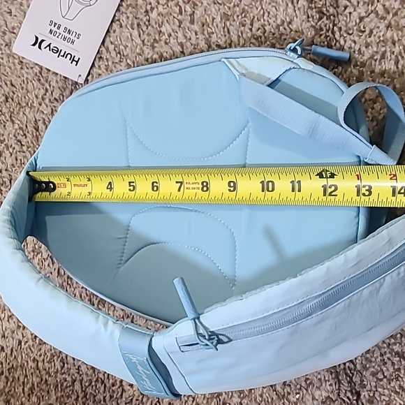 Hurley Horizon Sling Bag - Picture 7 of 8